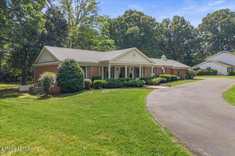Tiny photo for 1121 Woodward Ave, Athens, TN 37303 (MLS # 1356144)