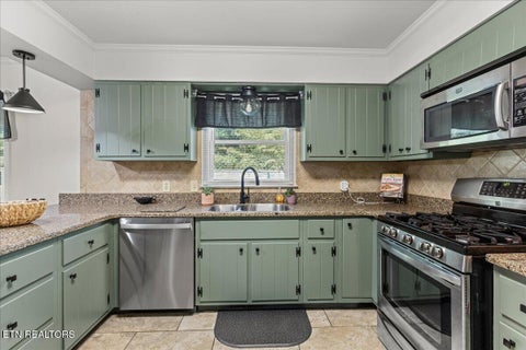 Tiny photo for 1121 Woodward Ave, Athens, TN 37303 (MLS # 1356144)