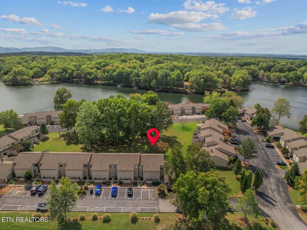 Photo of 10 Lakeshore Terrace #62, Fairfield Glade, TN 38558 (MLS # 1318337)