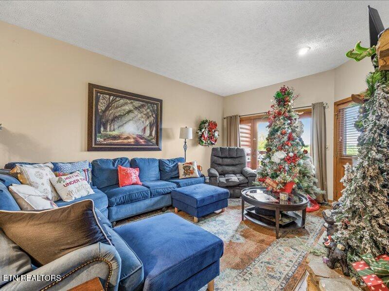 2044 Hickory Ridge Way 3334