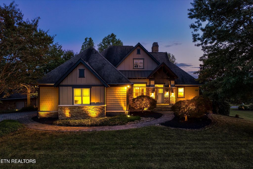 Photo of 494 Chestnut Lane, Loudon, TN 37774 (MLS # 1298082)