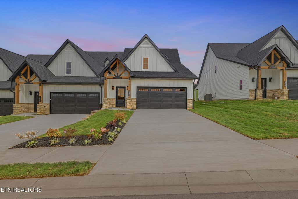 Photo of 1820 Poplar Springs Place, Maryville, TN 37803 (MLS # 1352678)