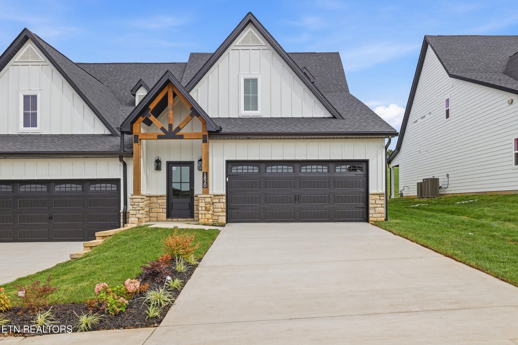 Photo of 1820 Poplar Springs Place, Maryville, TN 37803 (MLS # 1352678)