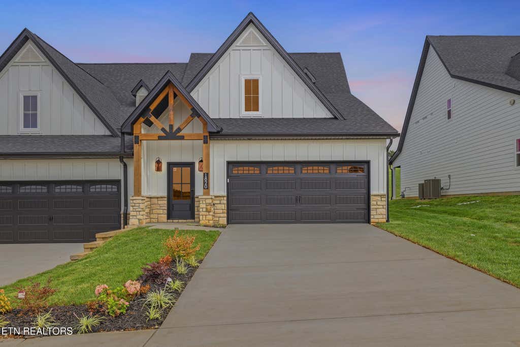 Photo of 1820 Poplar Springs Place, Maryville, TN 37803 (MLS # 1352678)