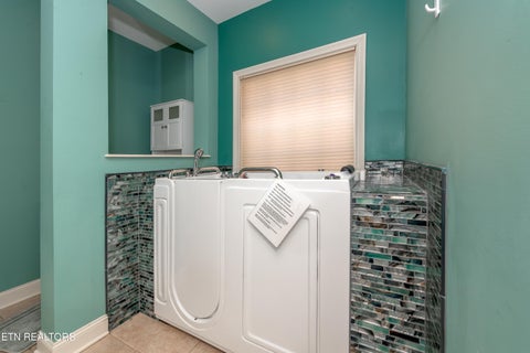 Tiny photo for 120 Meridian Way, Clinton, TN 37716 (MLS # 1345126)