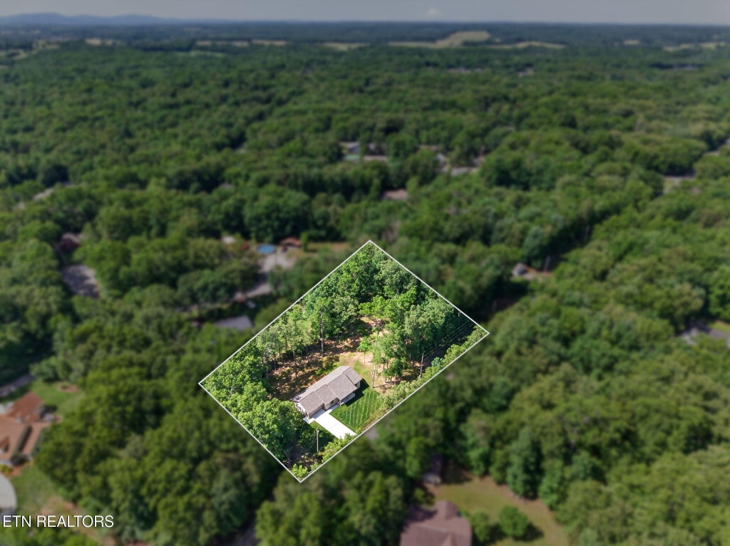 Photo of 1146 Natchez Trace, Crossville, TN 38572 (MLS # 1343429)