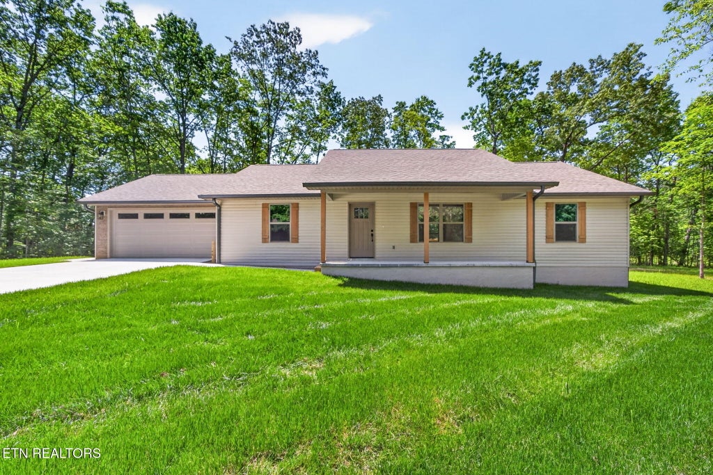 Photo of 1146 Natchez Trace, Crossville, TN 38572 (MLS # 1343429)