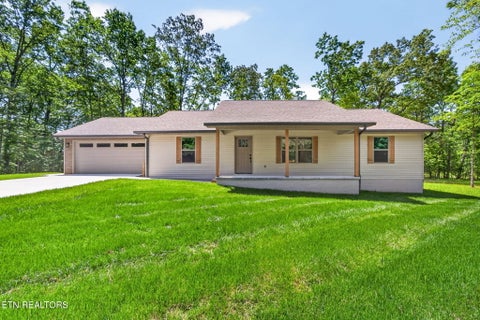 Photo of 1146 Natchez Trace, Crossville, TN 38572 (MLS # 1343429)