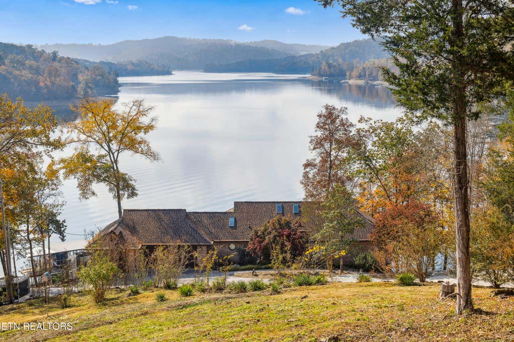 Photo of 927 Lakeview Drive, Sharps Chapel, TN 37866 (MLS # 1282272)