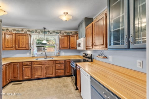 Tiny photo for 5708 Woodleaf Drive, Knoxville, TN 37912 (MLS # 1359674)