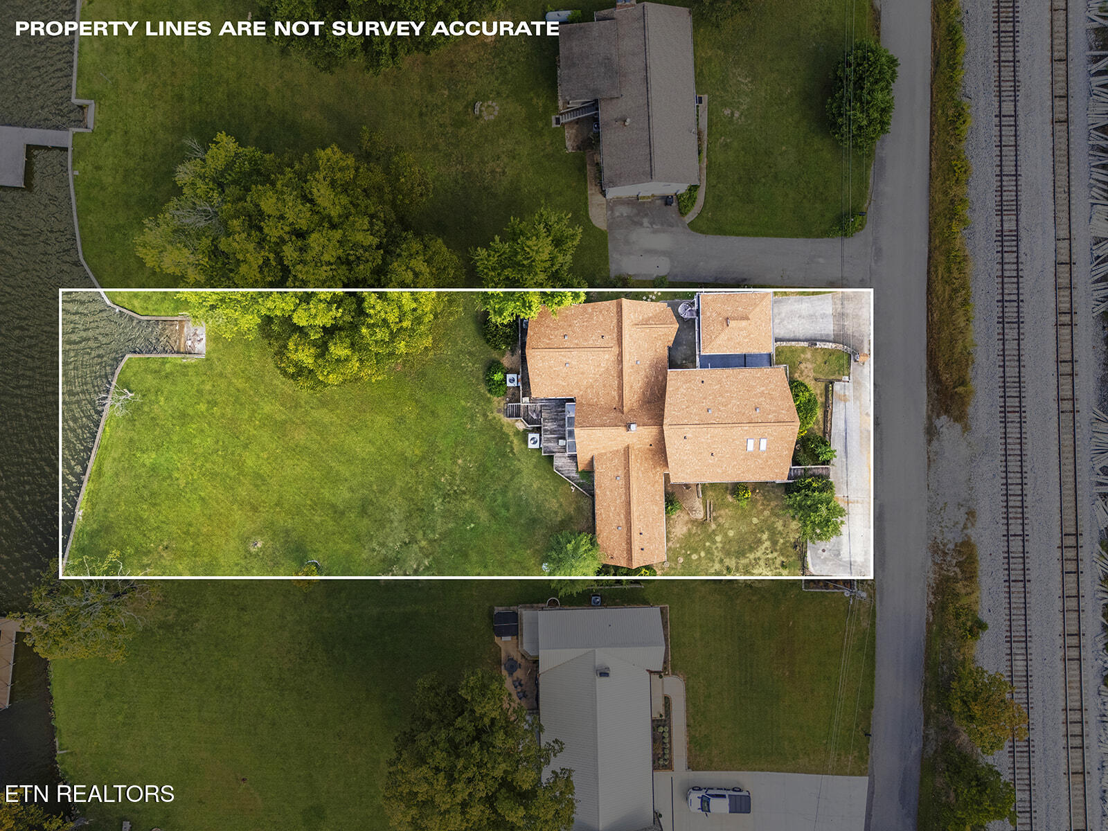 4827 Riversedge Rd