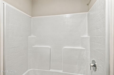 Tiny photo for 335 W Broad St, Clinton, TN 37716 (MLS # 1359788)