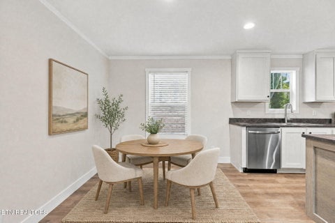 Tiny photo for 335 W Broad St, Clinton, TN 37716 (MLS # 1359788)