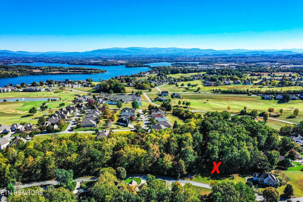 Photo of 616 Sandpiper Drive, Vonore, TN 37885 (MLS # 1319362)