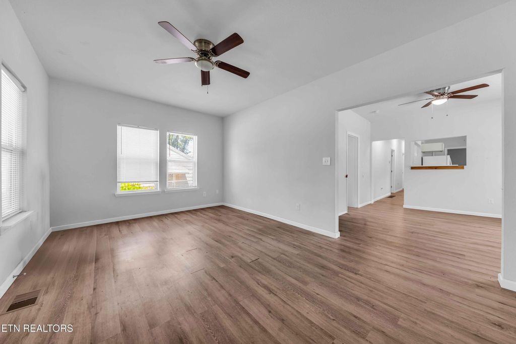 Photo of 2730 Barton St, Knoxville, TN 37917 (MLS # 1340893)