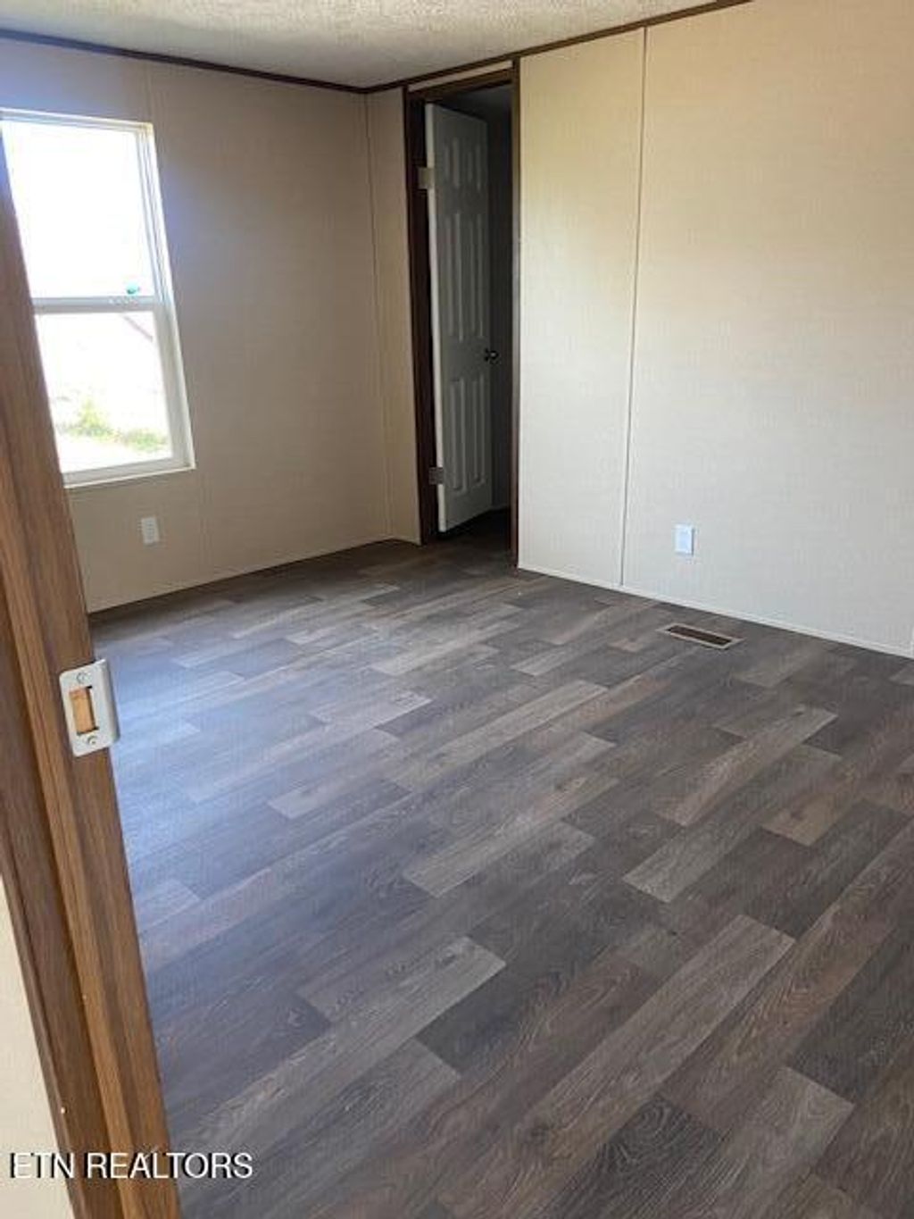 Photo of 145 Jaynes St, Sweetwater, TN 37874 (MLS # 1294027)