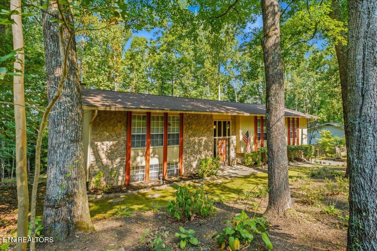 1119 W Outer Drive