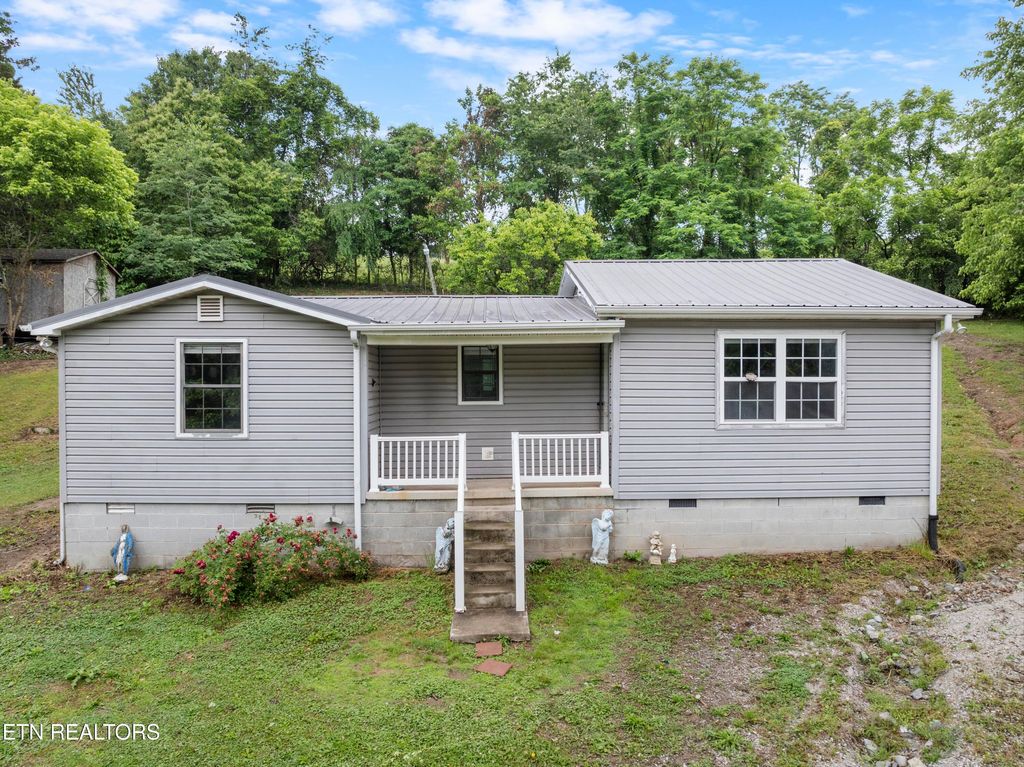 Photo of 1351 Bethlehem Rd, LaFollette, TN 37766 (MLS # 1302824)