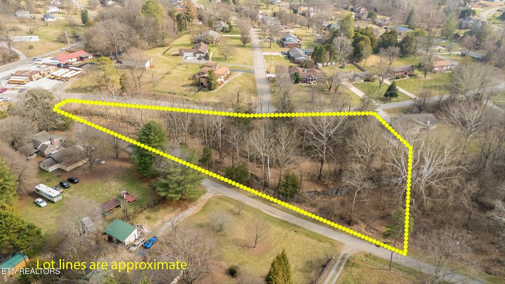 Photo of 313 Kimberlin Heights Rd, Knoxville, TN 37920 (MLS # 1330670)