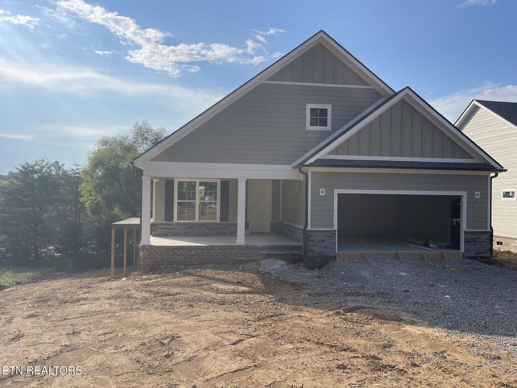 Photo of 164 Cherry Blossom Court, Lenoir City, TN 37772 (MLS # 1356118)