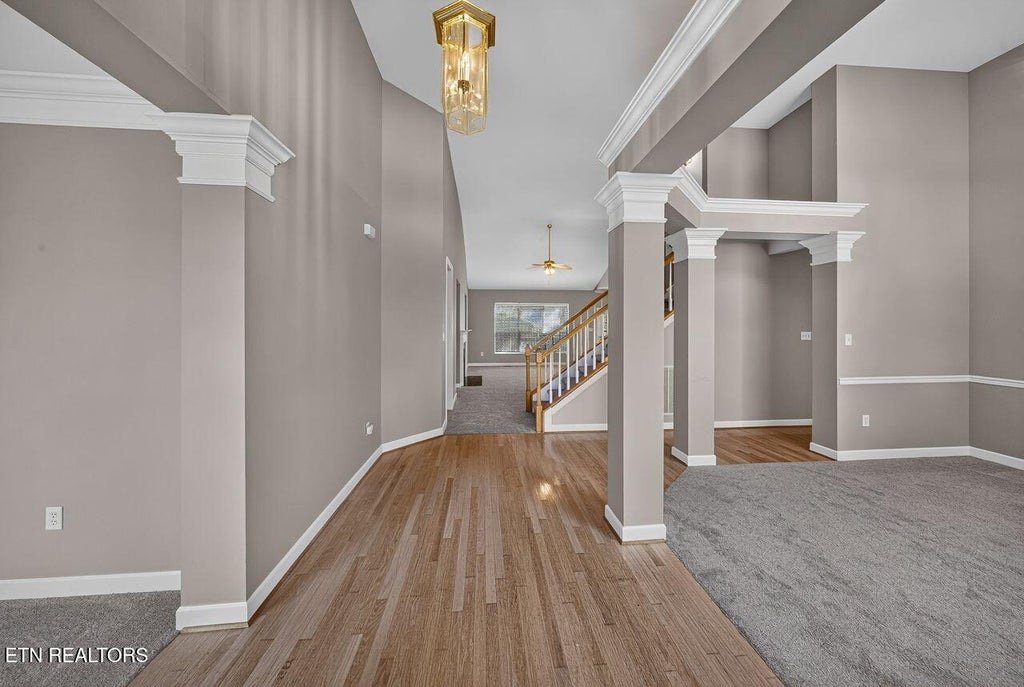 Photo of 1238 Vale View Rd, Knoxville, TN 37922 (MLS # 1359084)