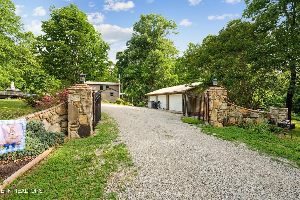 Photo of 2380 McKelvey Rd RD, Greenback, TN 37742 (MLS # 1339568)