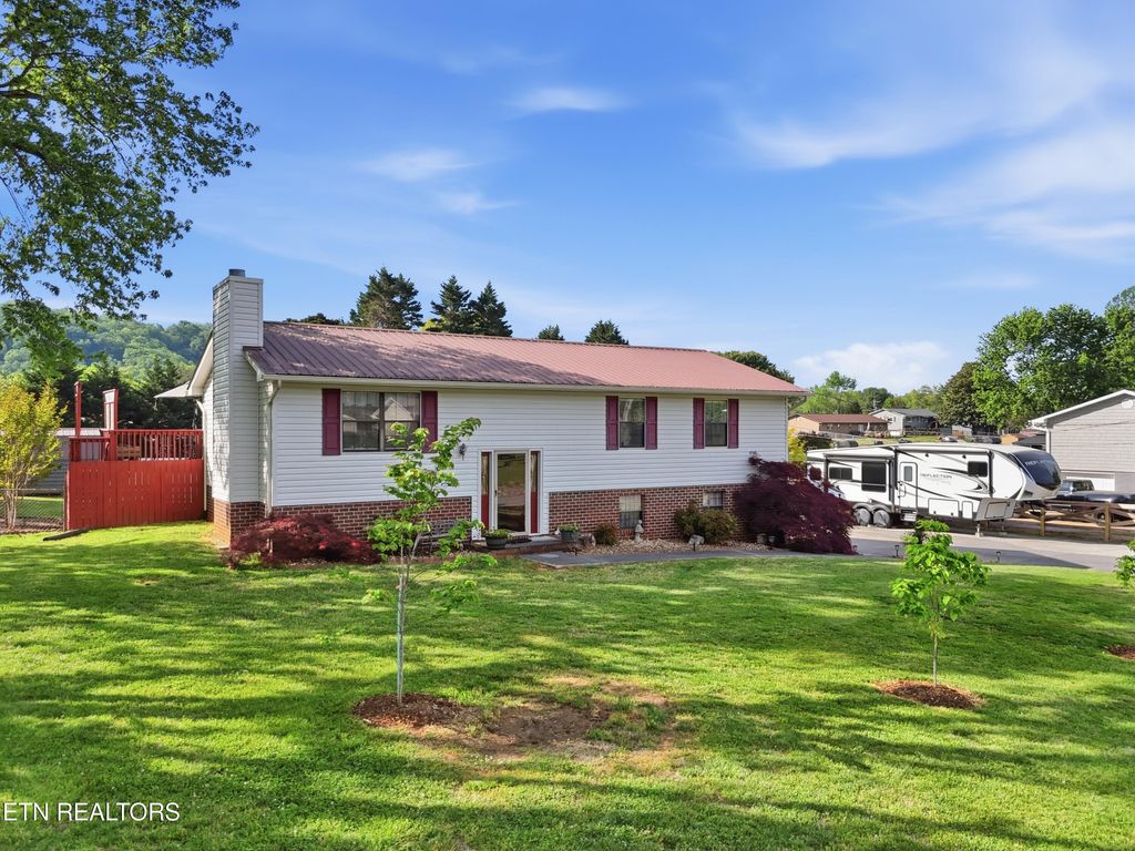 Photo of 2022 Independence Drive, Maryville, TN 37803 (MLS # 1337213)