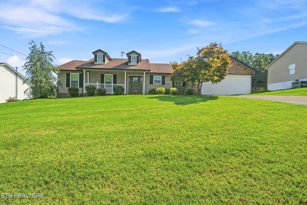 Photo of 168 Covenant Circle, Lenoir City, TN 37772 (MLS # 1351608)