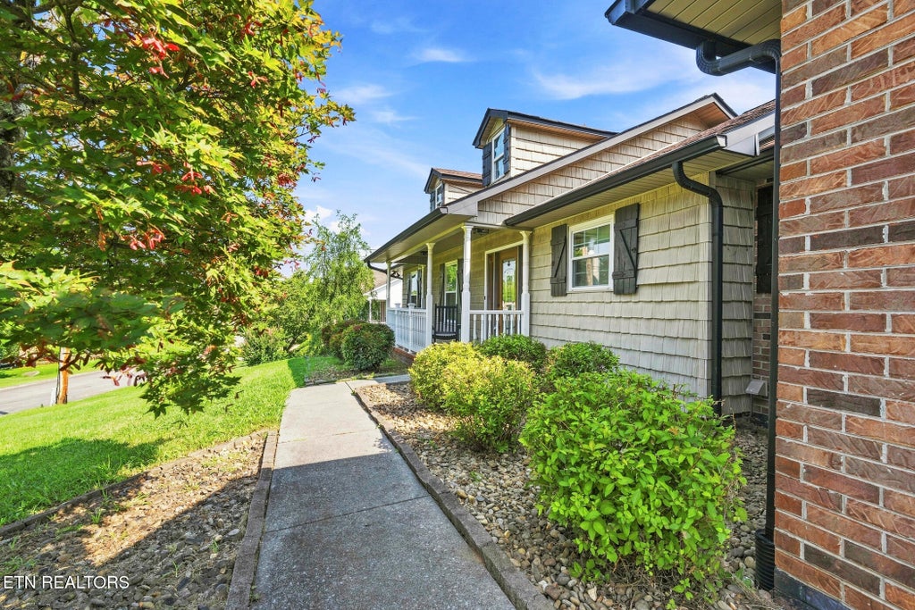 Photo of 168 Covenant Circle, Lenoir City, TN 37772 (MLS # 1351608)