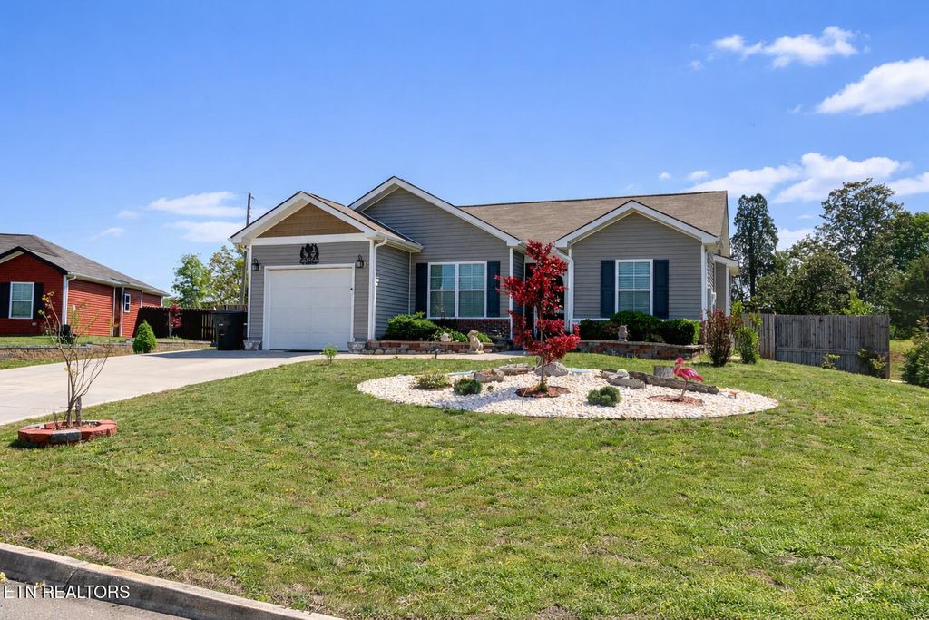 Photo of 140 Hartfield Lane, Loudon, TN 37774 (MLS # 1337625)