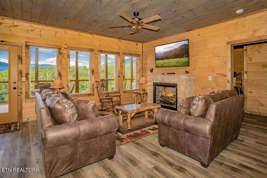 859 Sourwood Drive