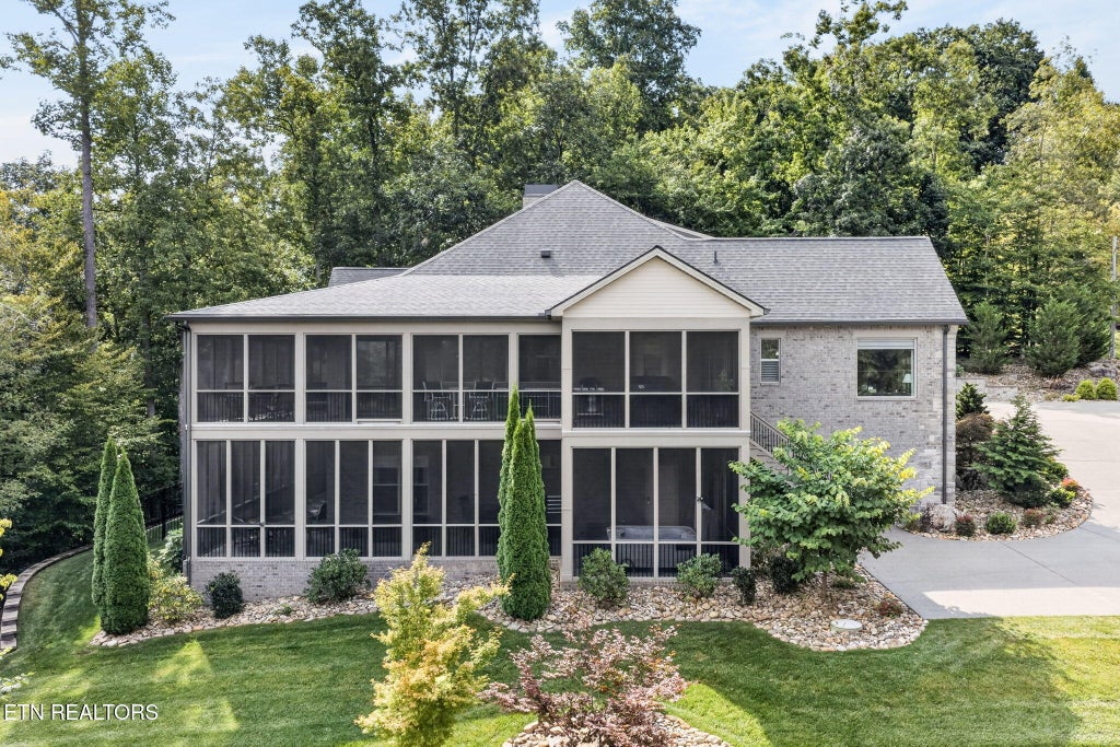 Photo of 142 Pineridge Loop, Crossville, TN 38558 (MLS # 1353212)