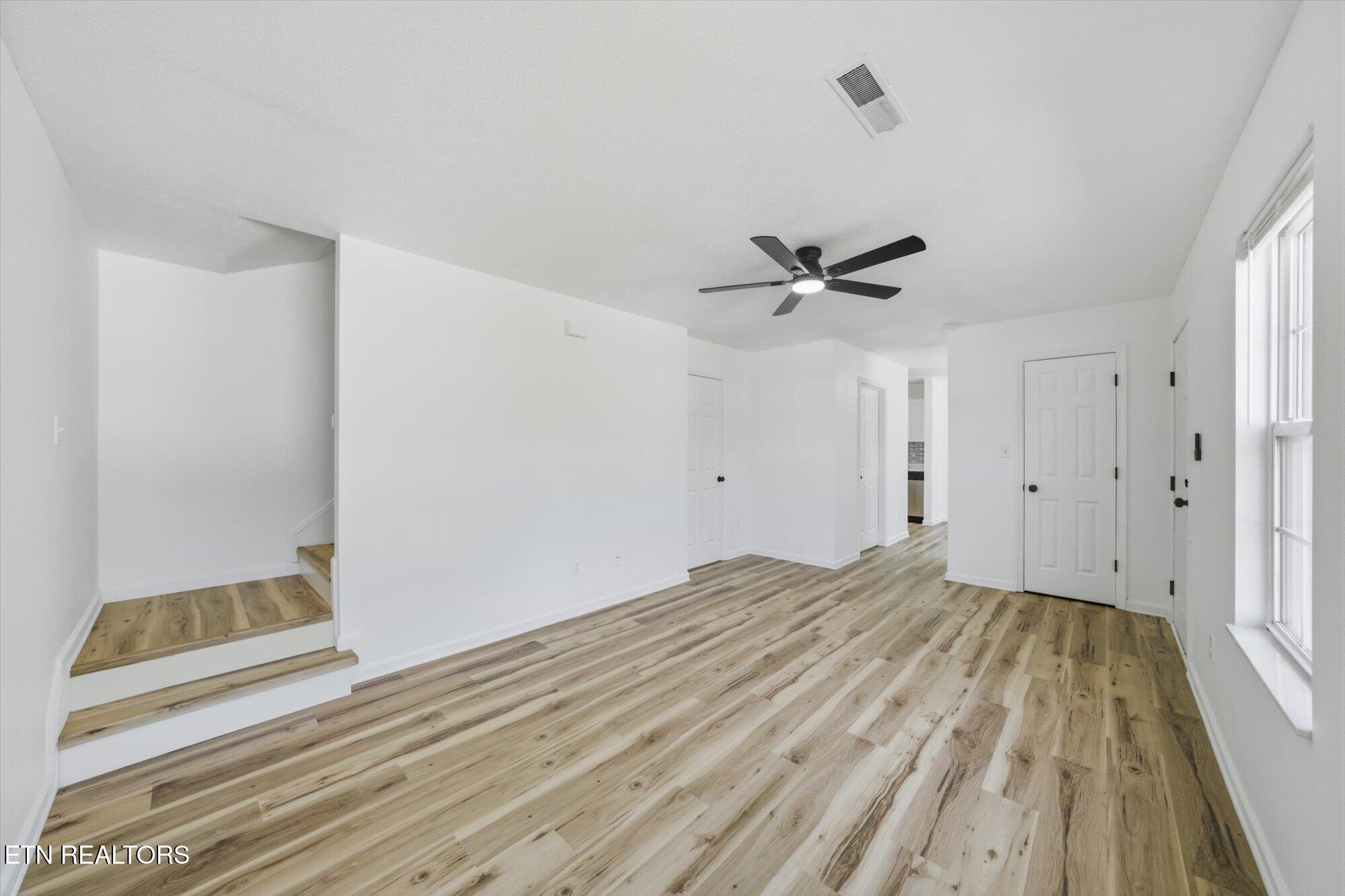 4040 Acorn Drive