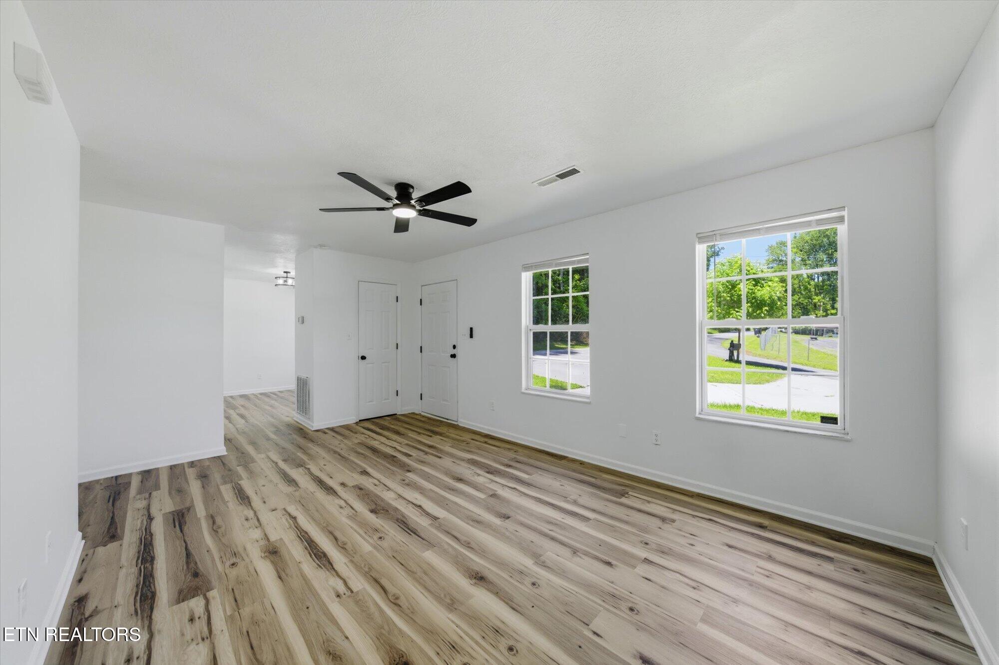 4040 Acorn Drive
