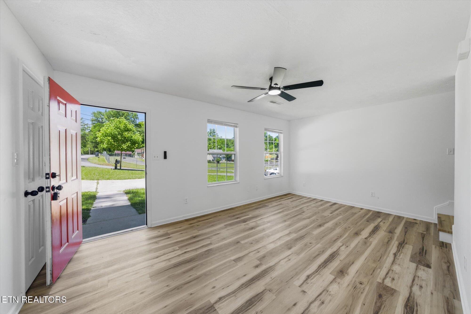 4040 Acorn Drive