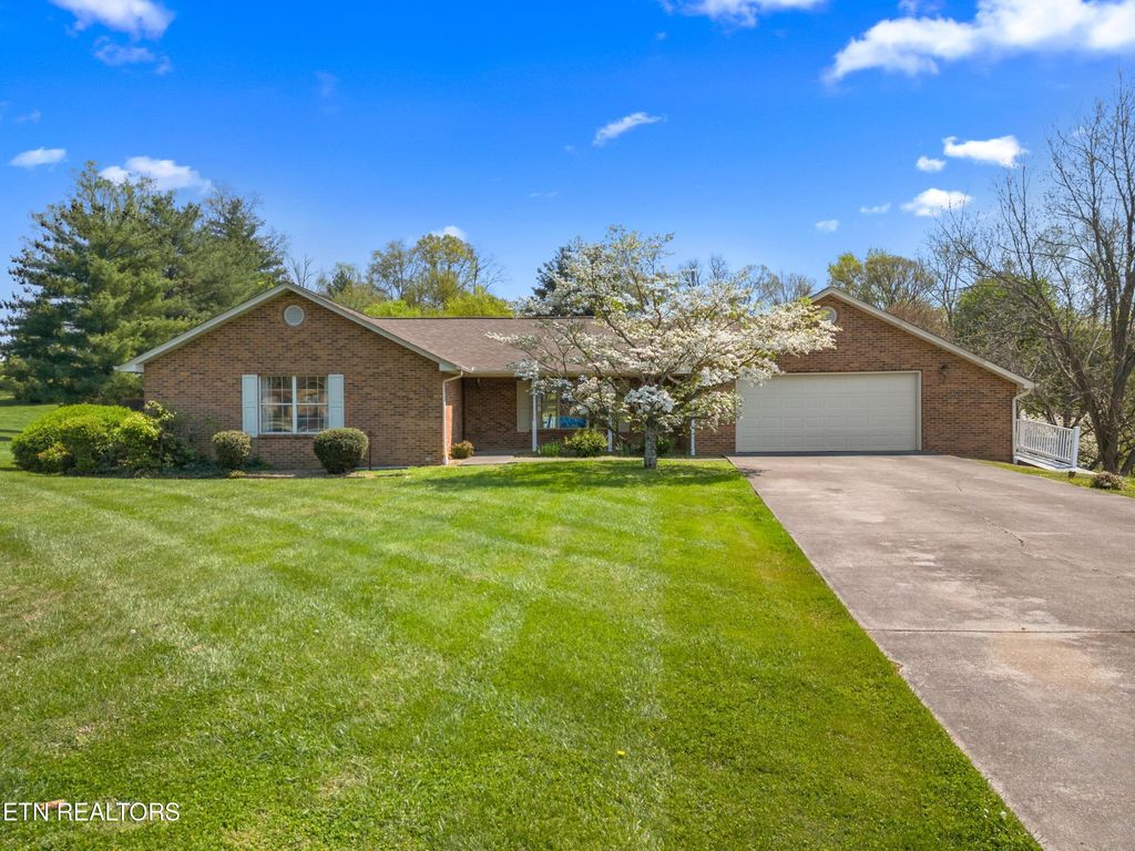 Photo of 4532 Yorkshire Lane, Morristown, TN 37813 (MLS # 1336906)