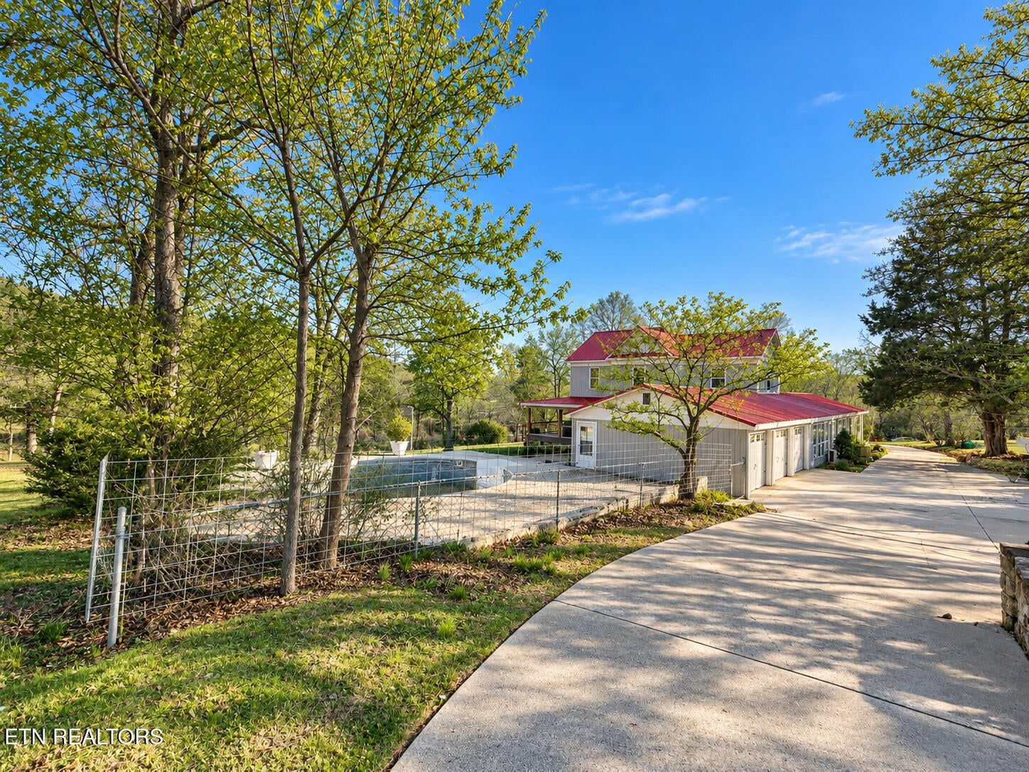 114 Leslie Drive