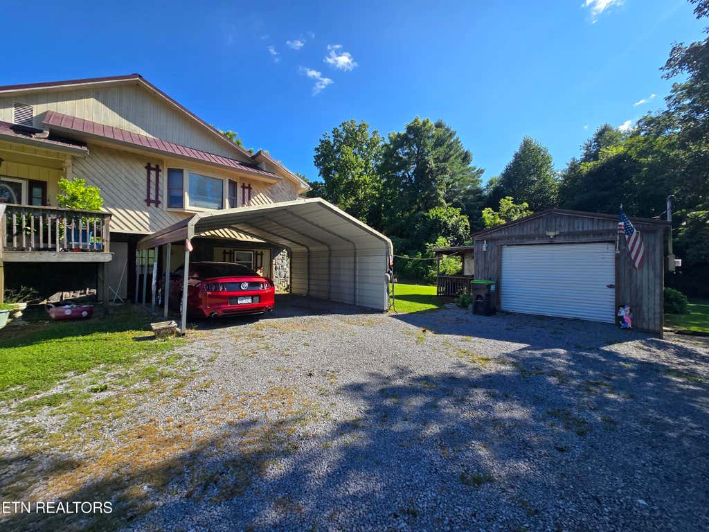 Photo of 110 McLin Hollow Rd, Rose Hill, VA 24281 (MLS # 1350272)