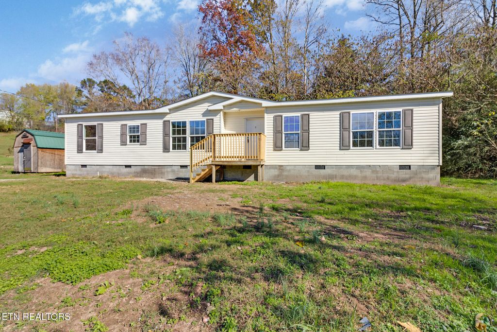 Photo of 504 Kansas Lane, Oliver Springs, TN 37840 (MLS # 1282149)