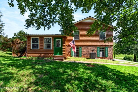 Photo of 990 Oak Hill Drive, Cookeville, TN 38501 (MLS # 1355846)