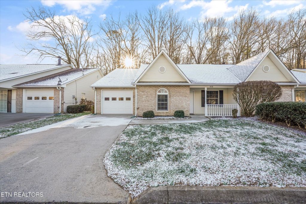 Photo of 10138 Bellflower Way, Knoxville, TN 37931 (MLS # 1327820)