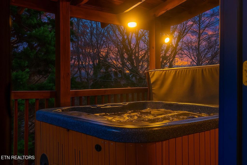 Photo of 1001 Sunrise Blvd, Sevierville, TN 37862 (MLS # 1317674)