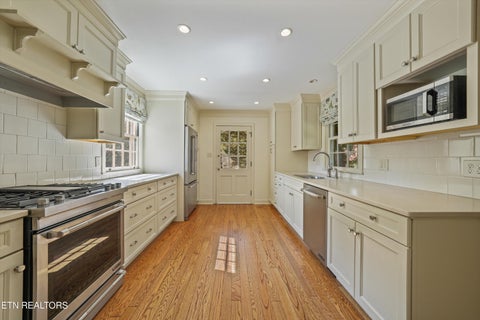 Tiny photo for 4544 Lyons View Pike, Knoxville, TN 37919 (MLS # 1359178)