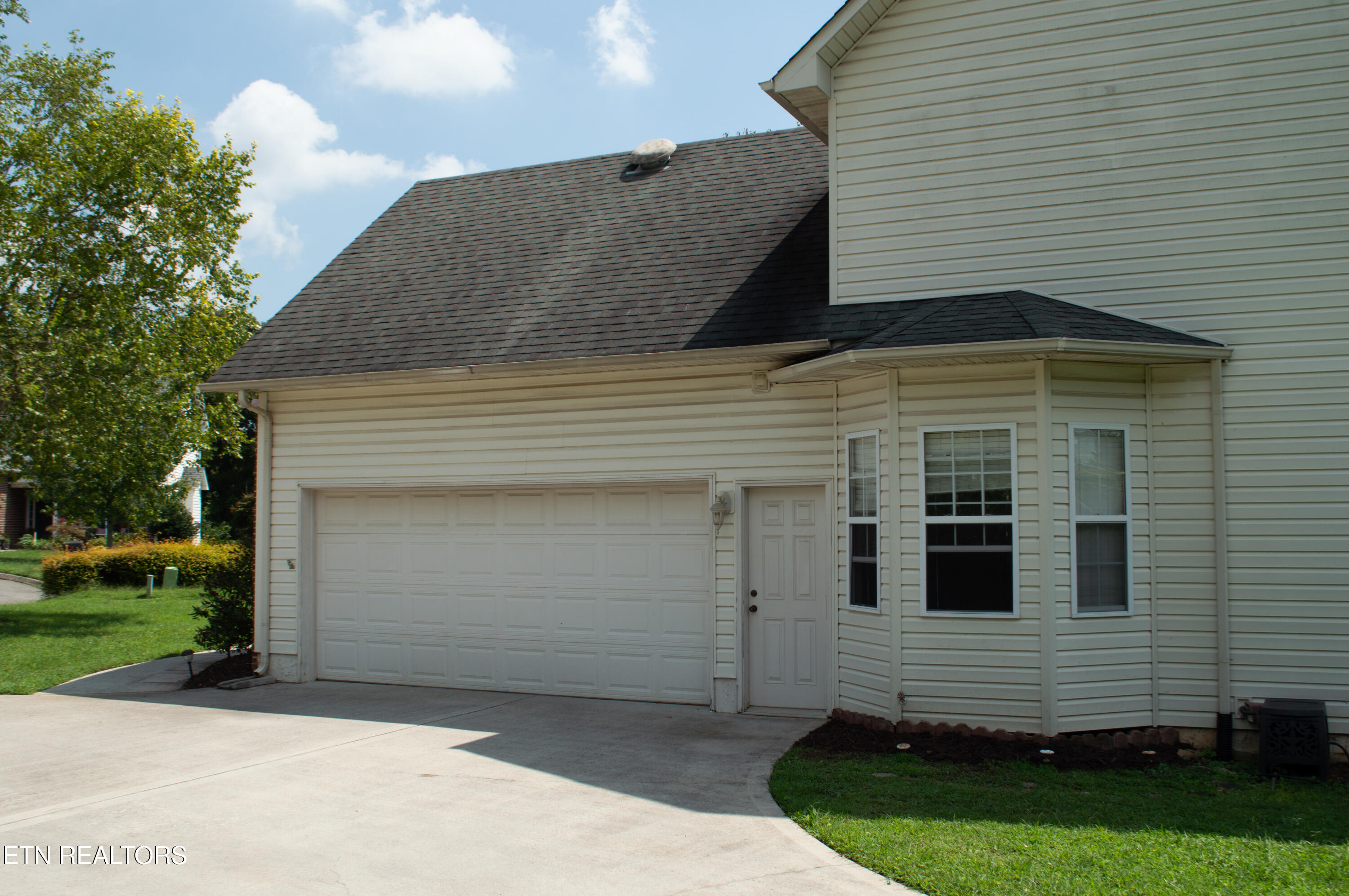5400 Summitridge Lane