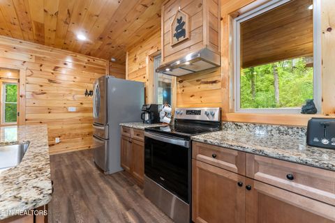 Tiny photo for 2932 Ginas Way, Sevierville, TN 37862 (MLS # 1340605)