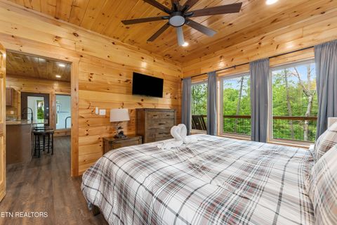 Tiny photo for 2932 Ginas Way, Sevierville, TN 37862 (MLS # 1340605)