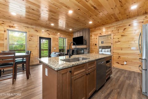 Tiny photo for 2932 Ginas Way, Sevierville, TN 37862 (MLS # 1340605)