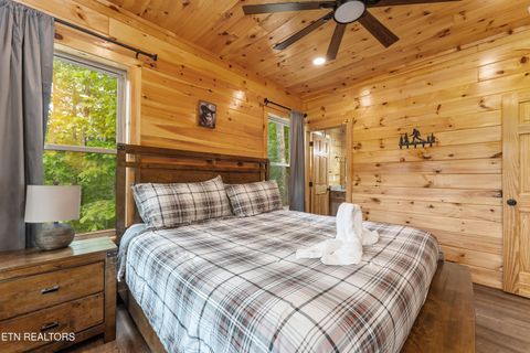 Tiny photo for 2932 Ginas Way, Sevierville, TN 37862 (MLS # 1340605)