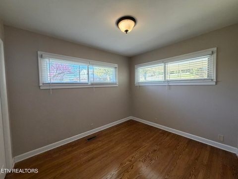 Tiny photo for 5606 Collette Rd, Knoxville, TN 37918 (MLS # 1334060)