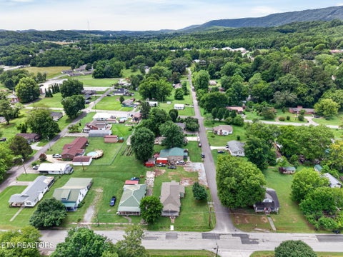 Tiny photo for 491 Piccadilly Ave, Spring City, TN 37381 (MLS # 1345774)